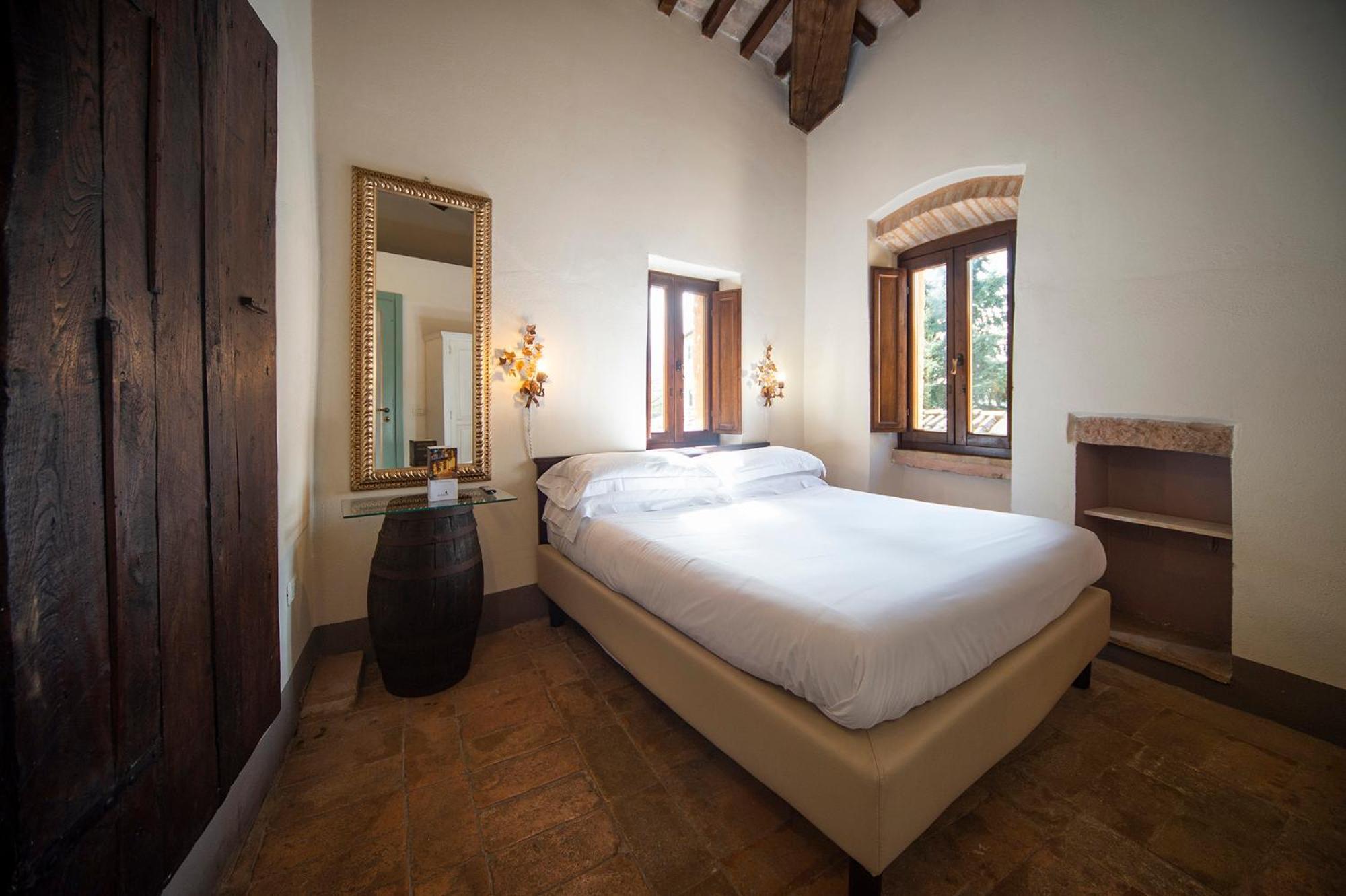 La Maesta Antica Dimora Di Campagna Villa Foligno Room photo